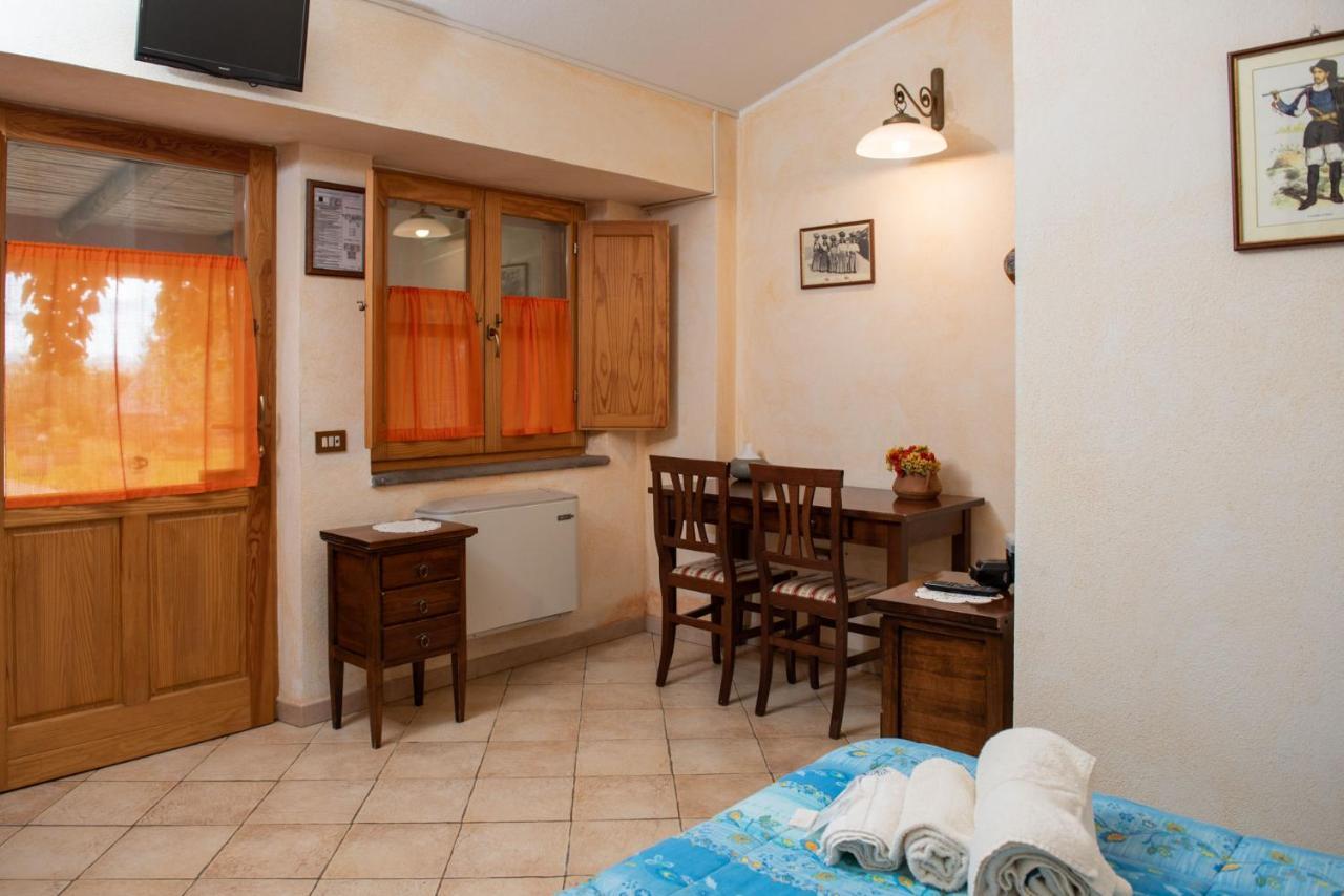 Agriturismo Nuragh'Elighe Sindia Εξωτερικό φωτογραφία